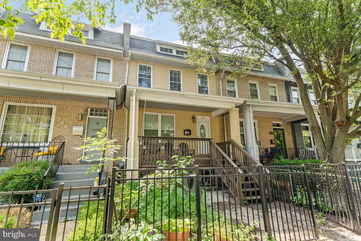 Washington, DC 20002,2433 NE 3RD ST NE