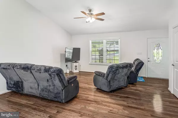 Front Royal, VA 22630,25 DEER TRAIL RD