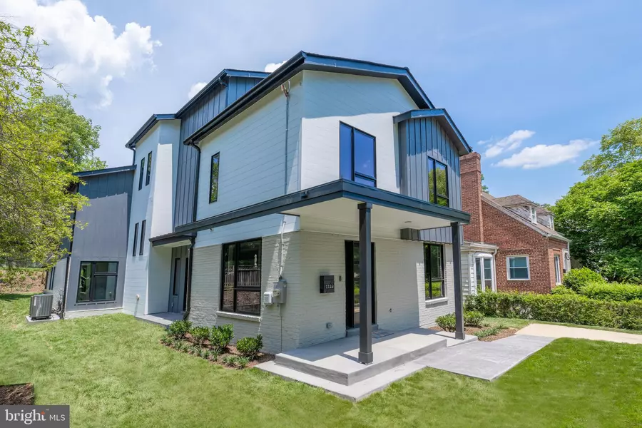 1739 SHEPHERD ST NW, Washington, DC 20011