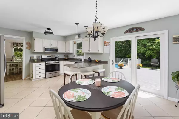 New Egypt, NJ 08533,7 HOLLY HILL DR