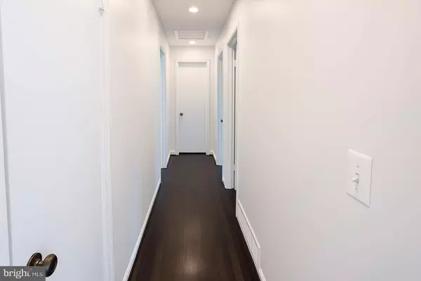 Falls Church, VA 22042,7427 MARC DR