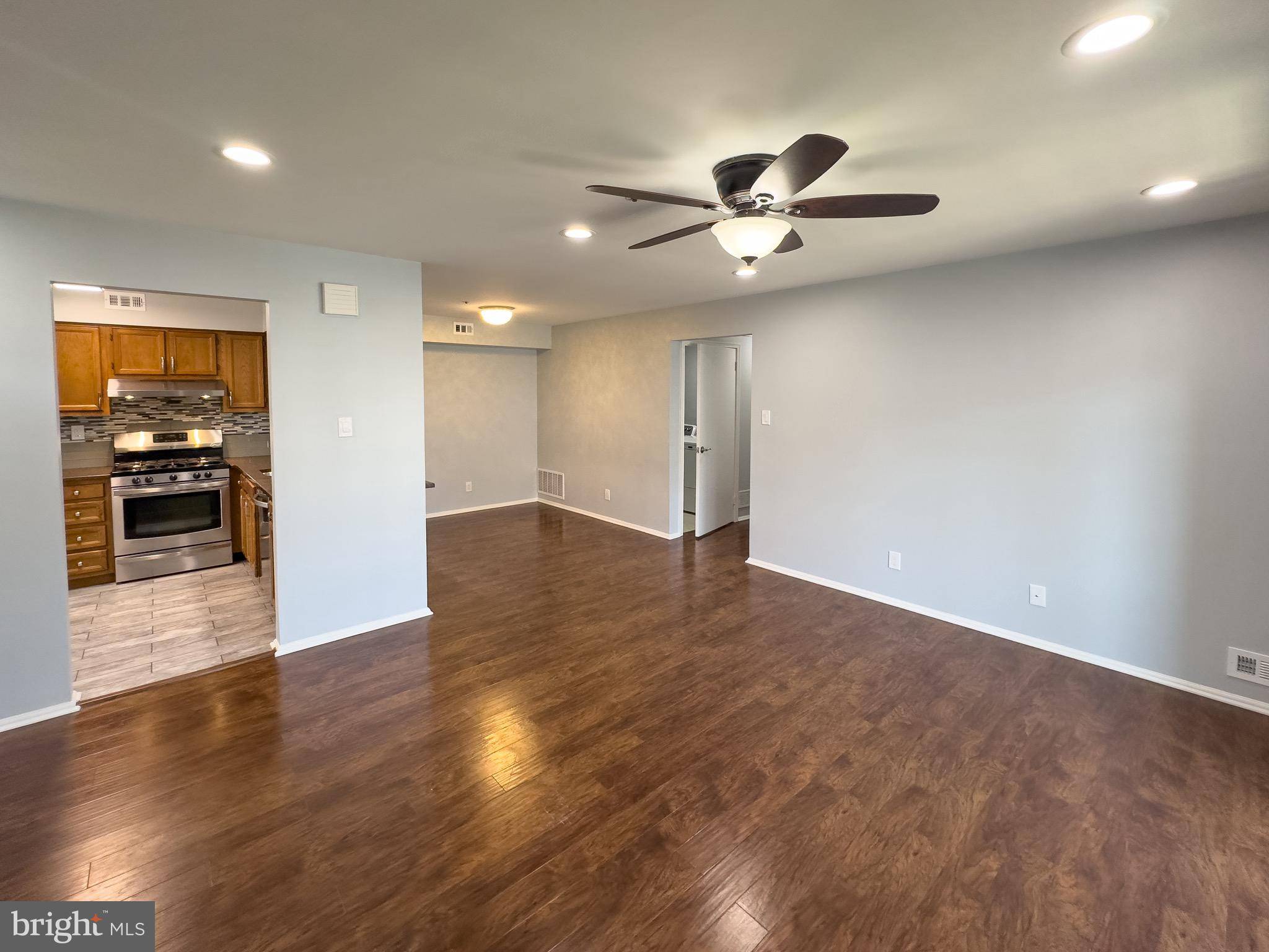 Blackwood, NJ 08012,2401 WIMBLEDON WAY