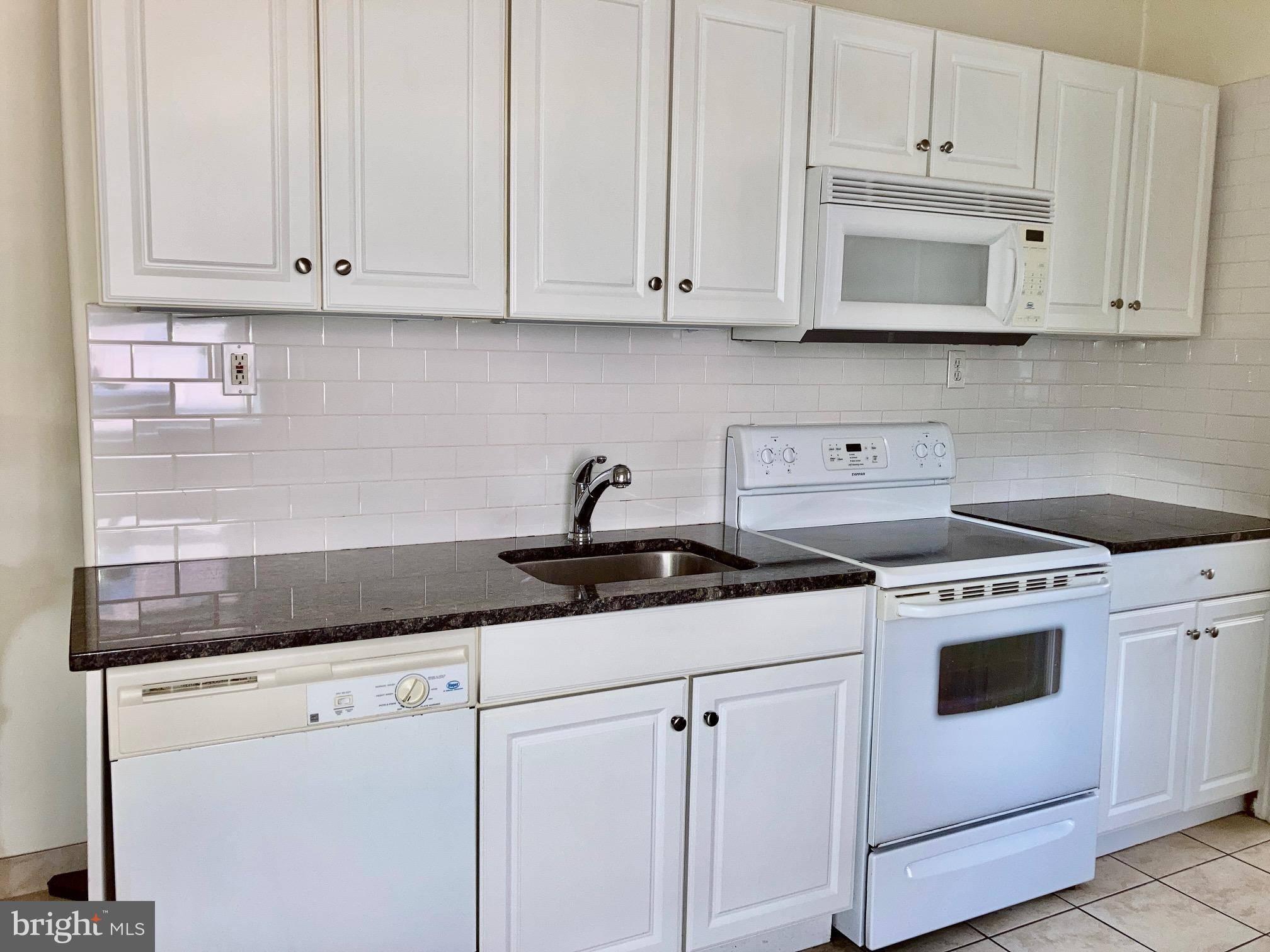 Philadelphia, PA 19146,1122 S BROAD ST #2R