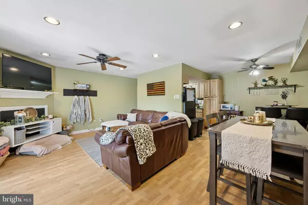 Philadelphia, PA 19114,3750 CLARENDON AVE #5