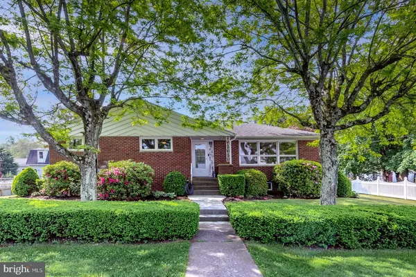 18 E PINE ST, Sheppton, PA 18248