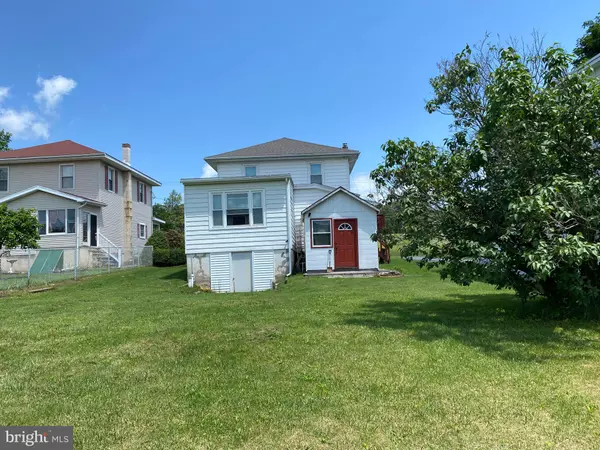 Barnesville, PA 18214,933 BARNESVILLE DR