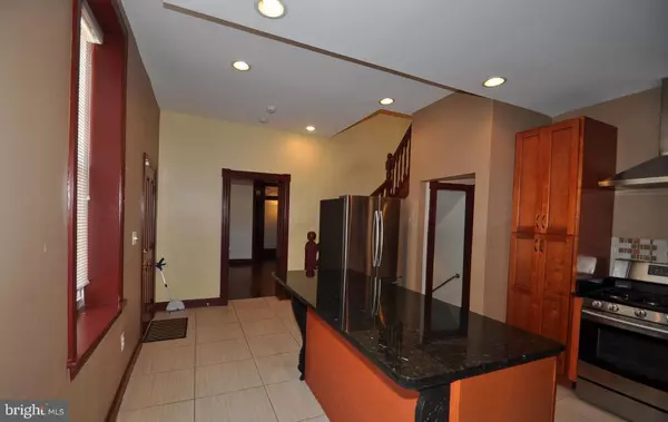 Baltimore, MD 21201,804 HOLLINS ST #MAIN LEVEL