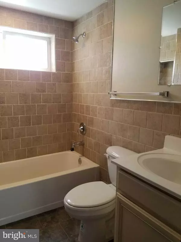 Baltimore, MD 21201,804 HOLLINS ST #MAIN LEVEL