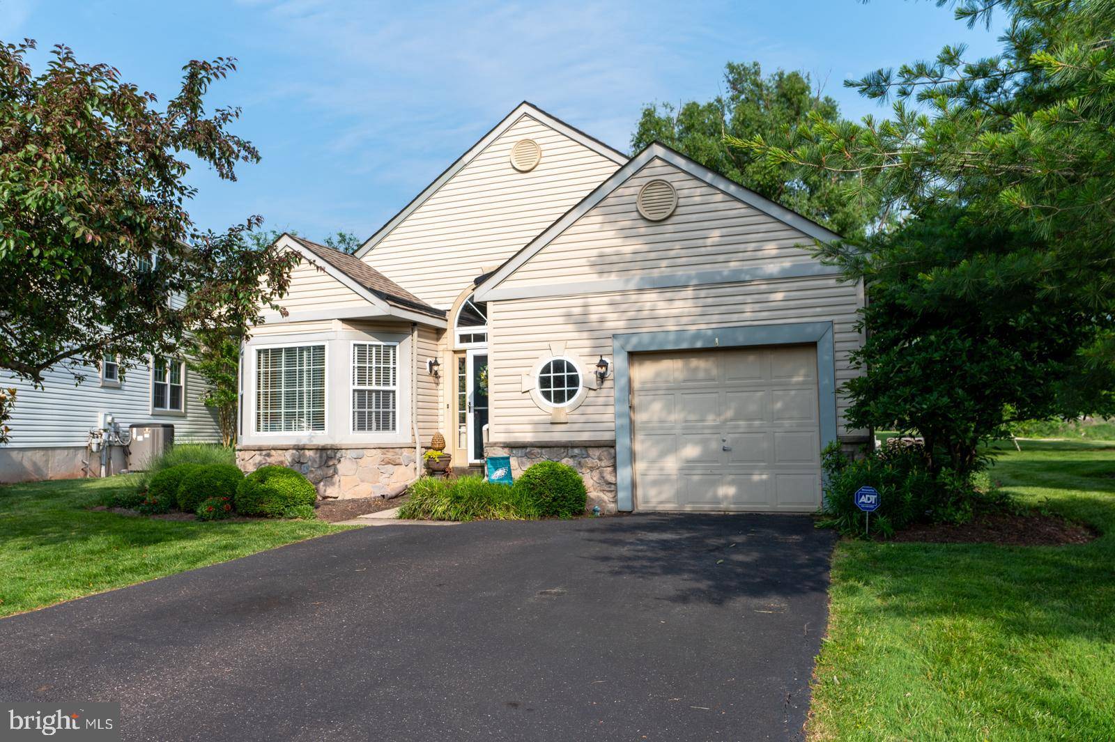 Royersford, PA 19468,25 SAND TRAP DR
