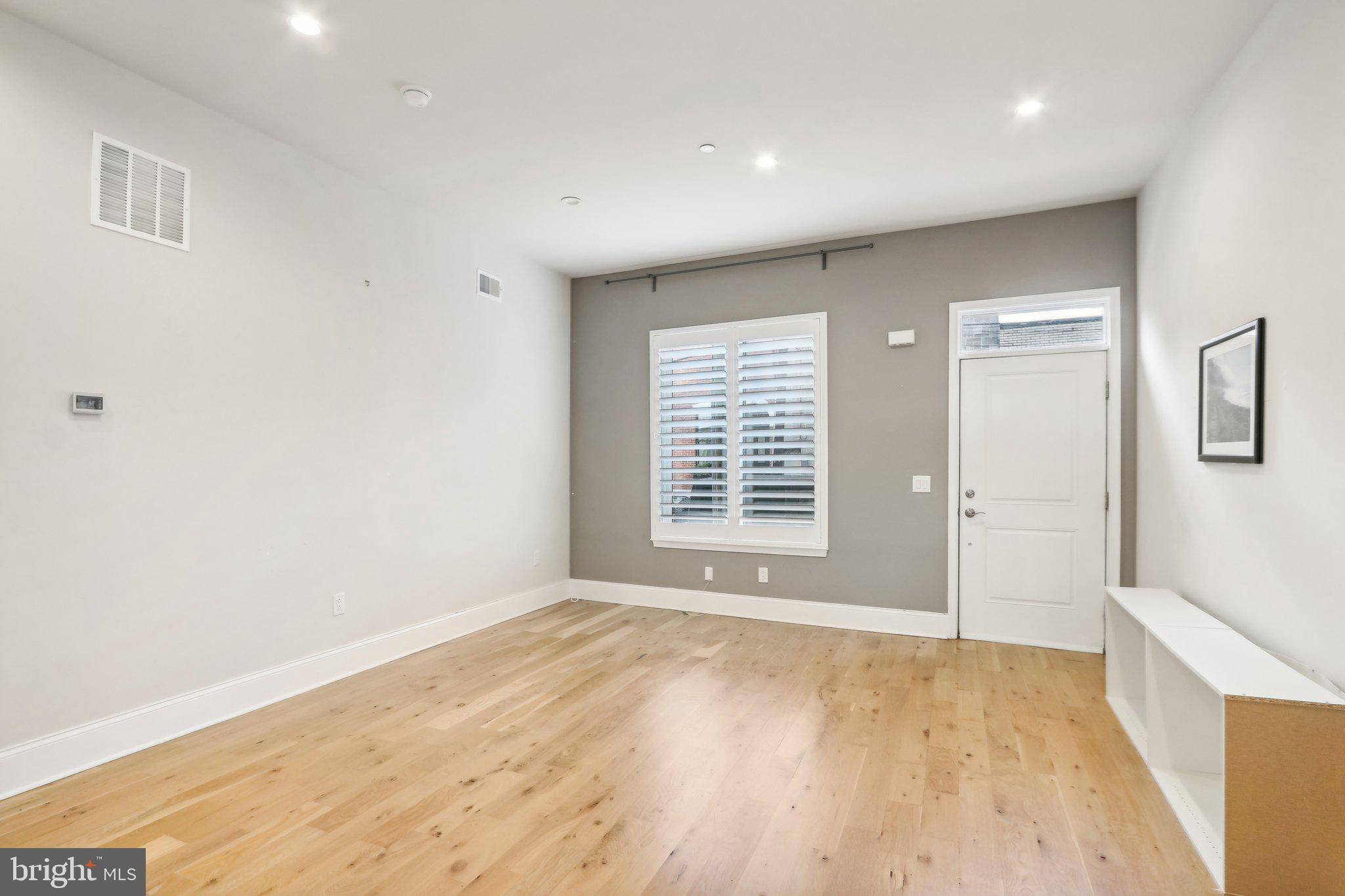 Philadelphia, PA 19125,1033 MARLBOROUGH ST