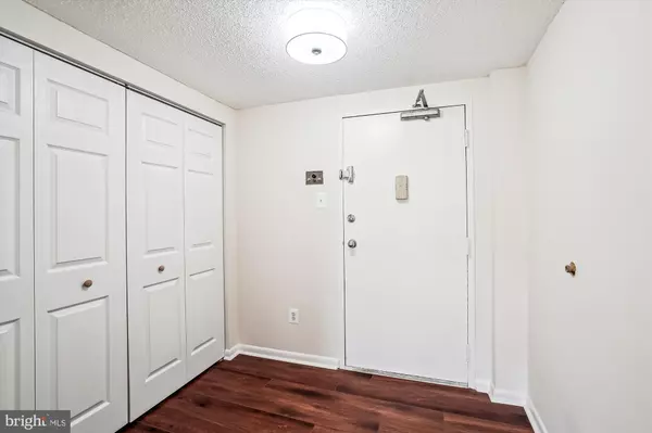 Alexandria, VA 22304,6301 STEVENSON AVE #1010
