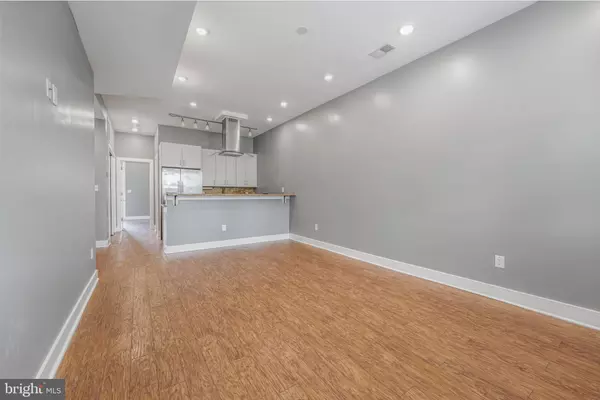 Washington, DC 20002,2012 D ST NE #2
