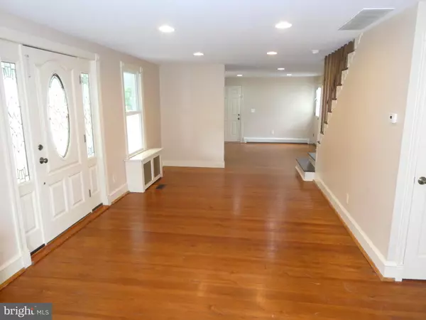 Hammonton, NJ 08037,126 E CENTRAL AVE