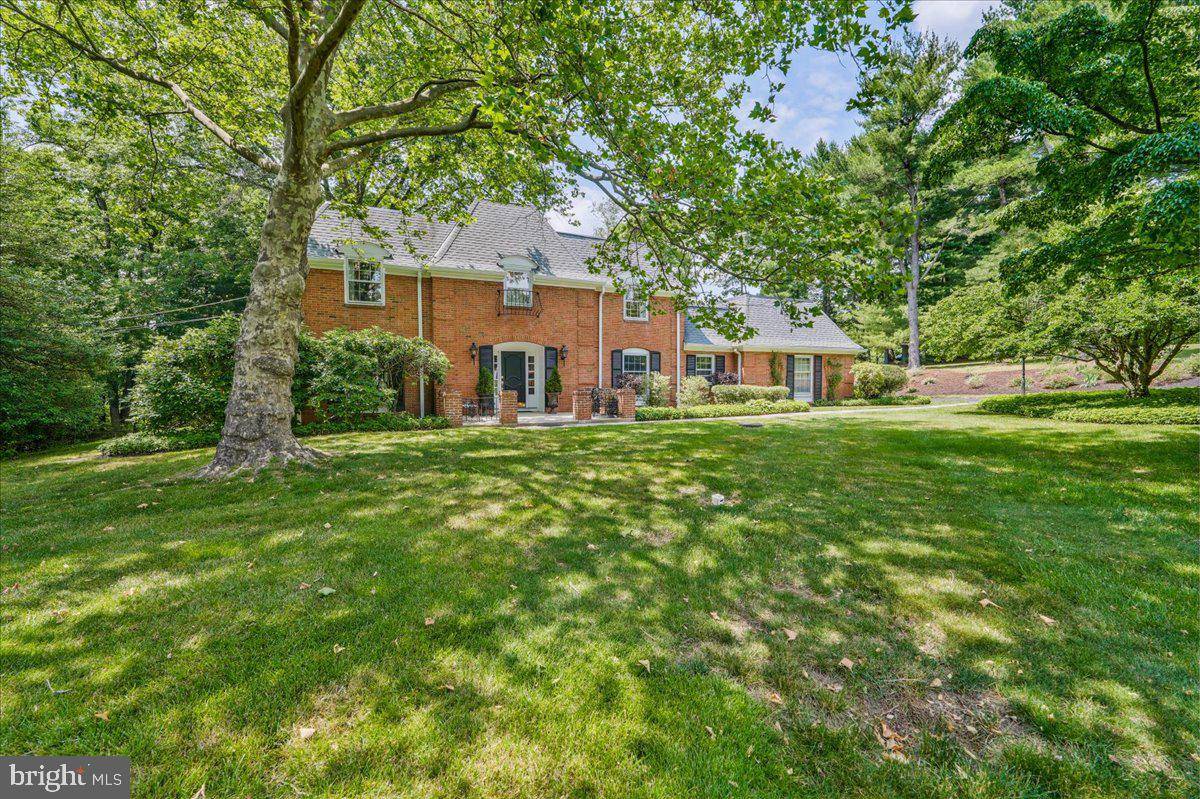 Titusville, NJ 08560,5 RIVER KNOLL DR