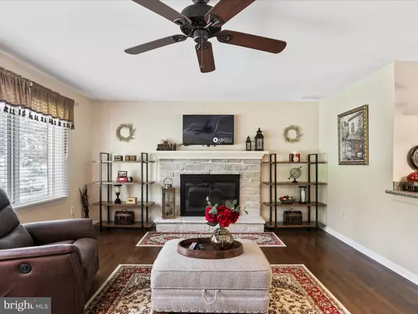 Hagerstown, MD 21740,10904 KNOTTY PINE DR