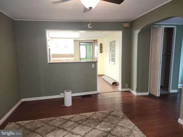 Harrisburg, PA 17113,712 MONROE ST