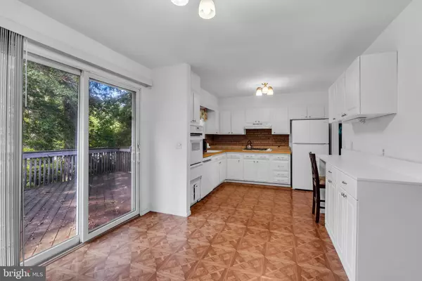 Toms River, NJ 08753,856 SOMERSET DR