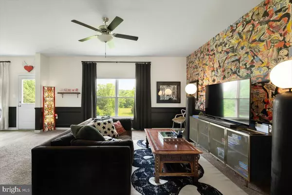Falling Waters, WV 25419,45 NIAGARA CT