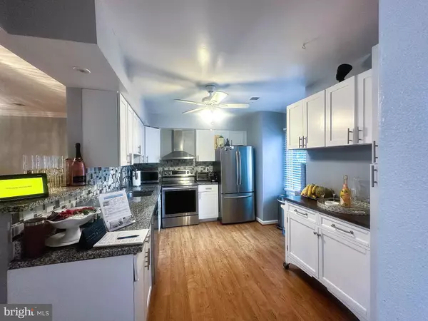 Springfield, VA 22152,8712 RIDGE HOLLOW CT