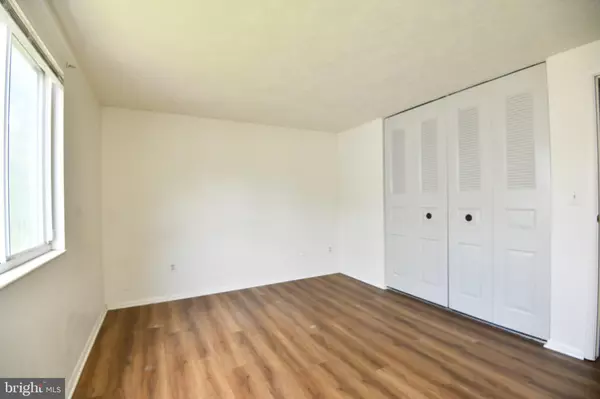 Chantilly, VA 20151,3863 BEECH DOWN DR