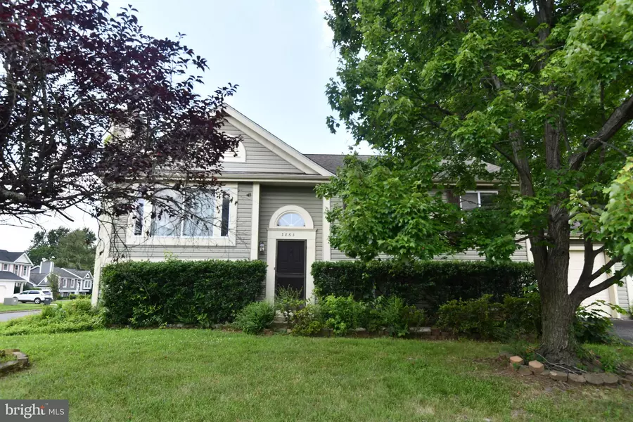 3863 BEECH DOWN DR, Chantilly, VA 20151