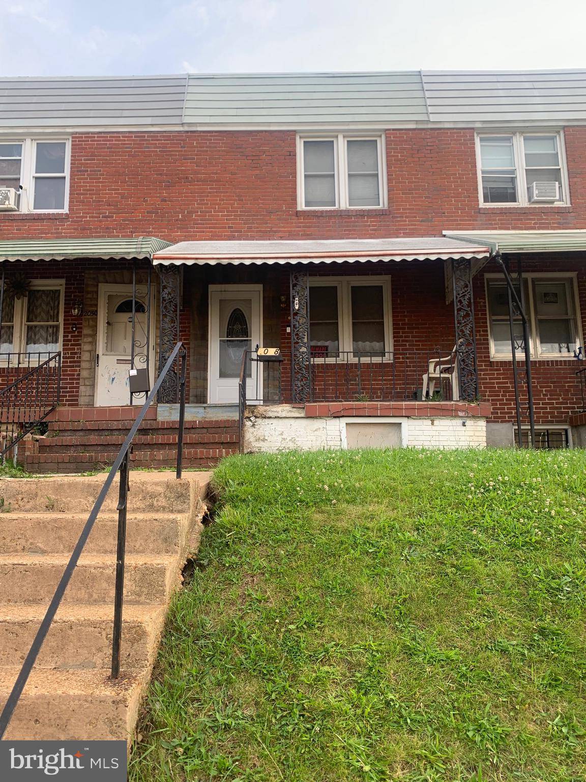 2048 GRINNALDS AVE, Baltimore, MD 21230
