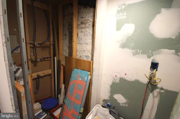 Philadelphia, PA 19125,2207 E ALBERT ST