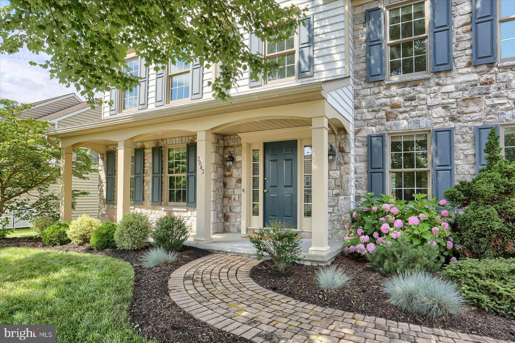 2042 HARVEST DR, Mechanicsburg, PA 17055