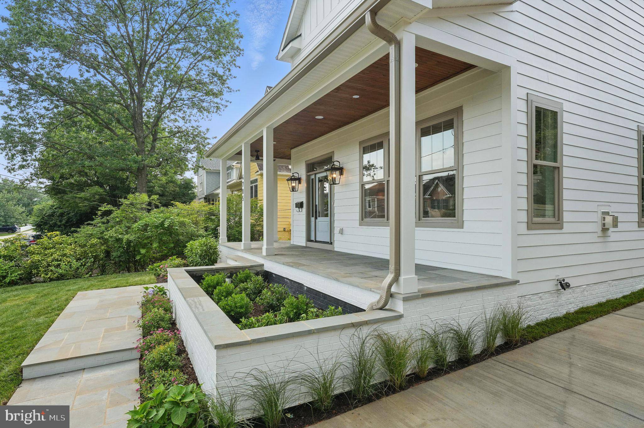 Arlington, VA 22207,4705 25TH ST N