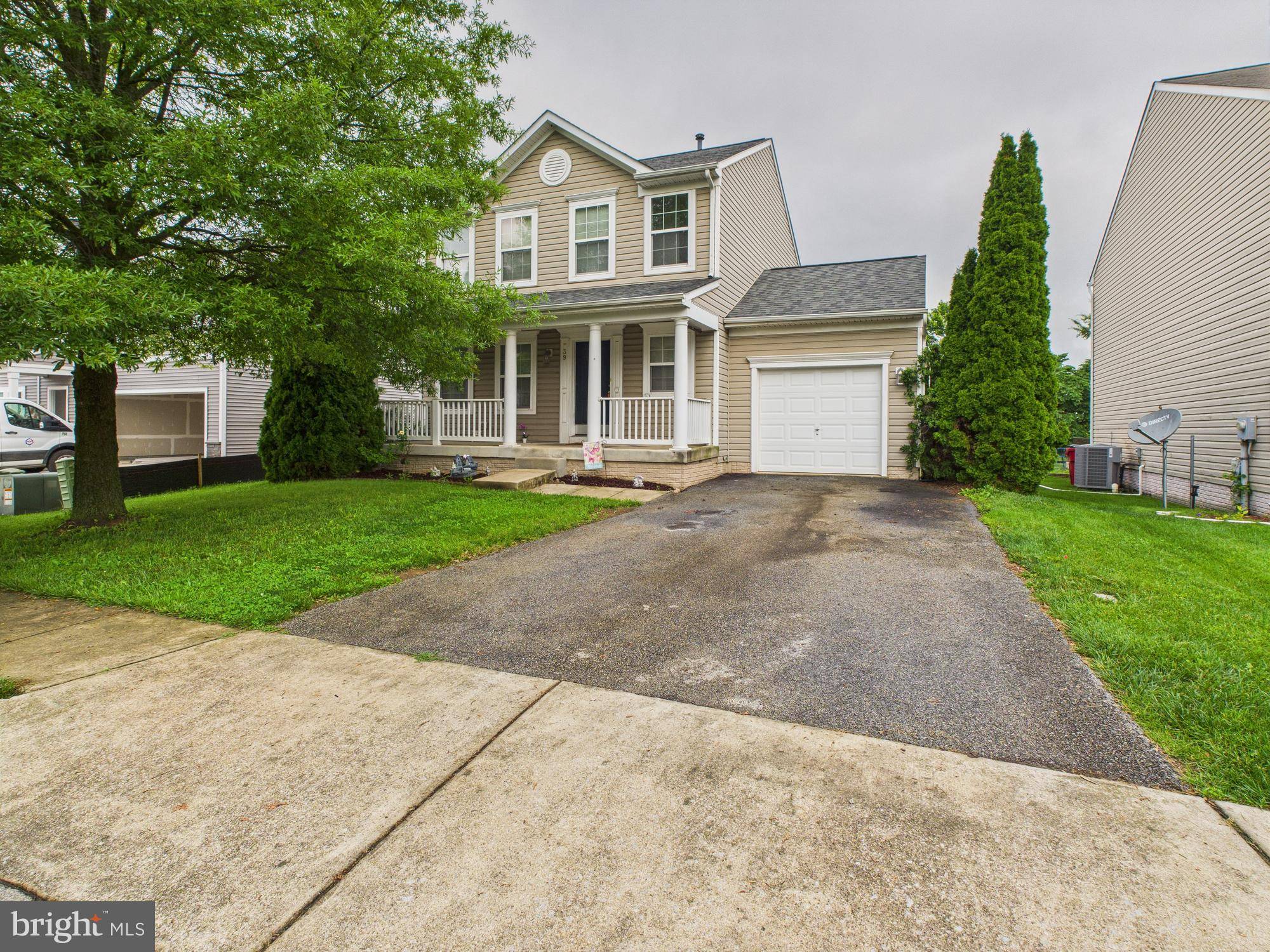 39 FLAGSTAFF CIR, Martinsburg, WV 25405