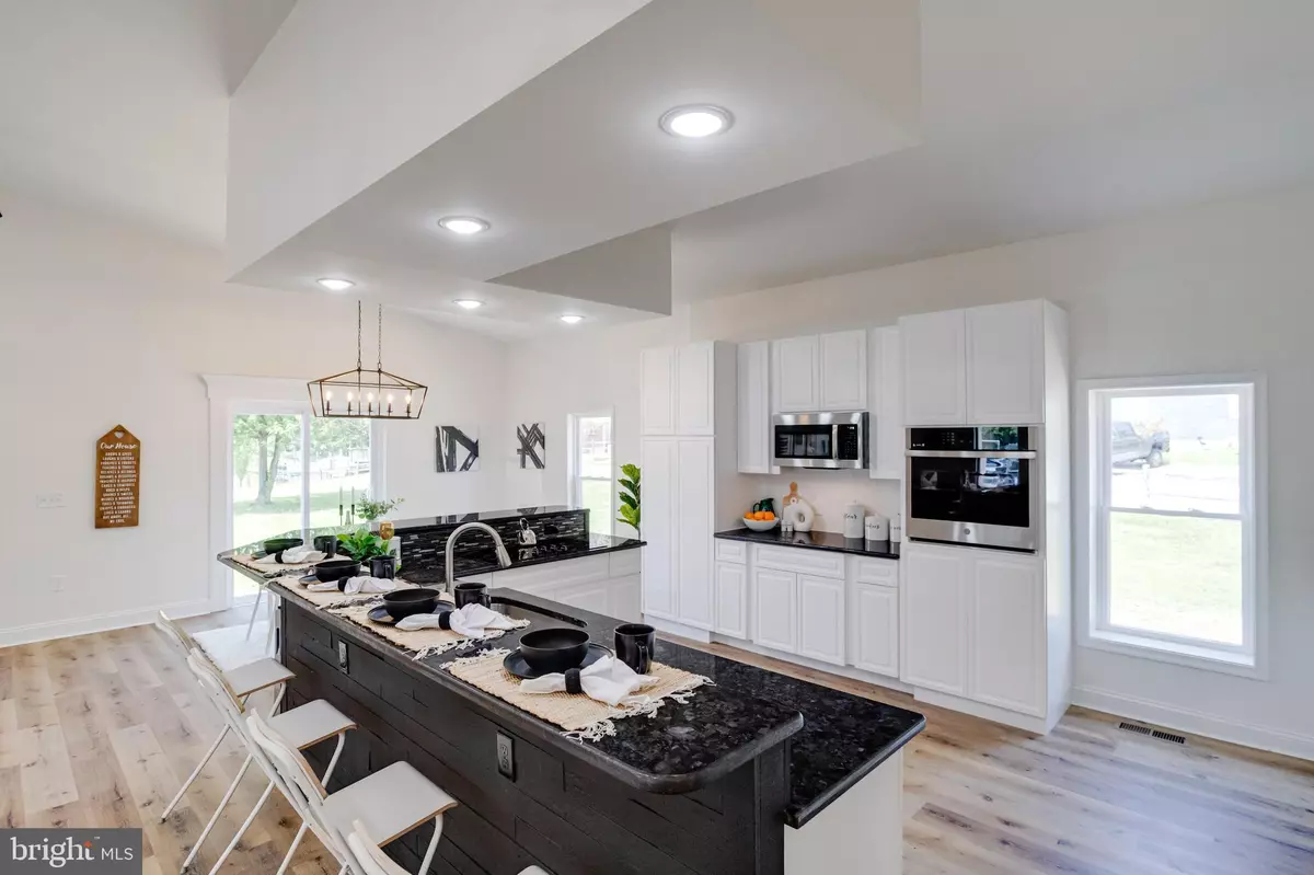 Middle River, MD 21220,198 E KINGSTON PARK LN
