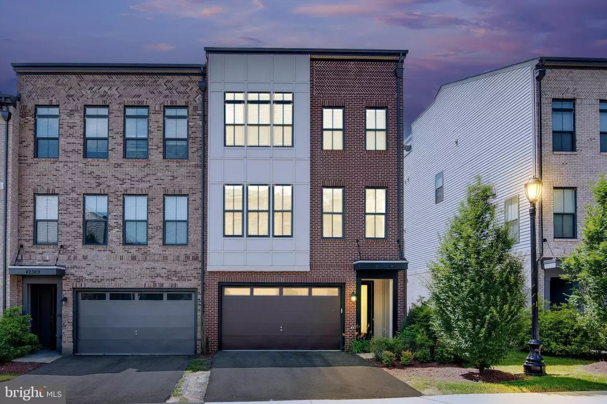 Ashburn, VA 20148,42367 PIPER CREEK