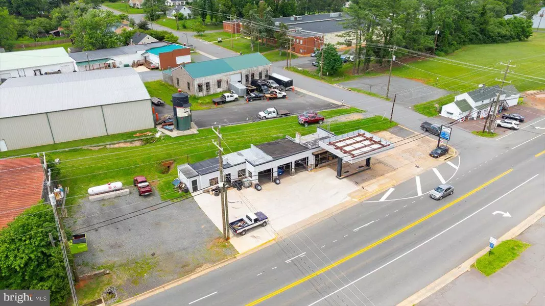 275 BERRY HILL RD, Orange, VA 22960