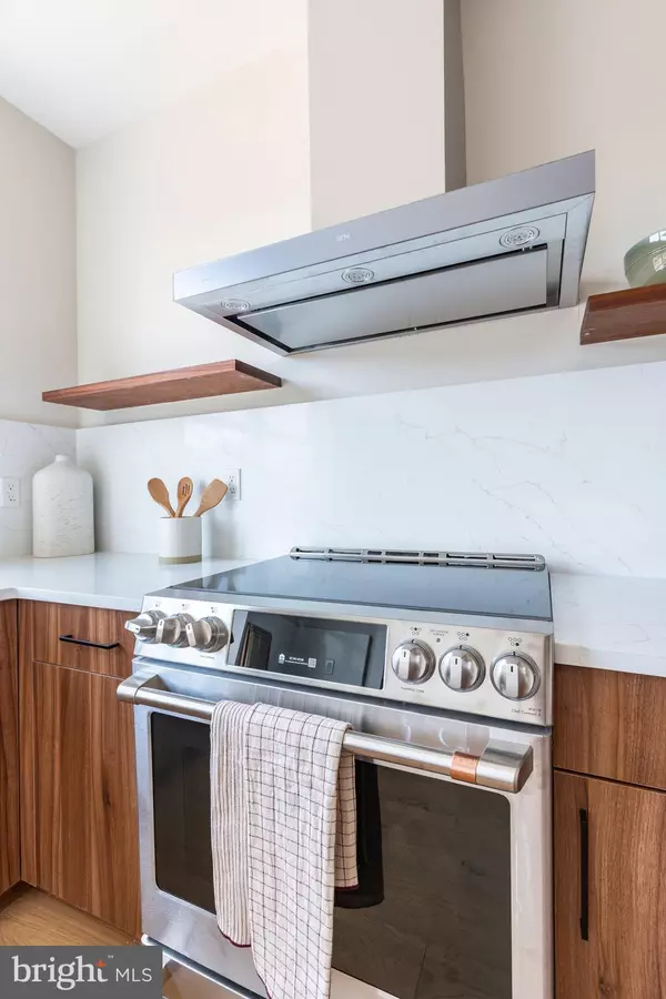 Philadelphia, PA 19132,3841 RIDGE AVE