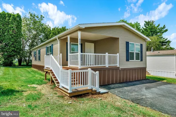 116 CARBRIDGE RD W, Stewartstown, PA 17363