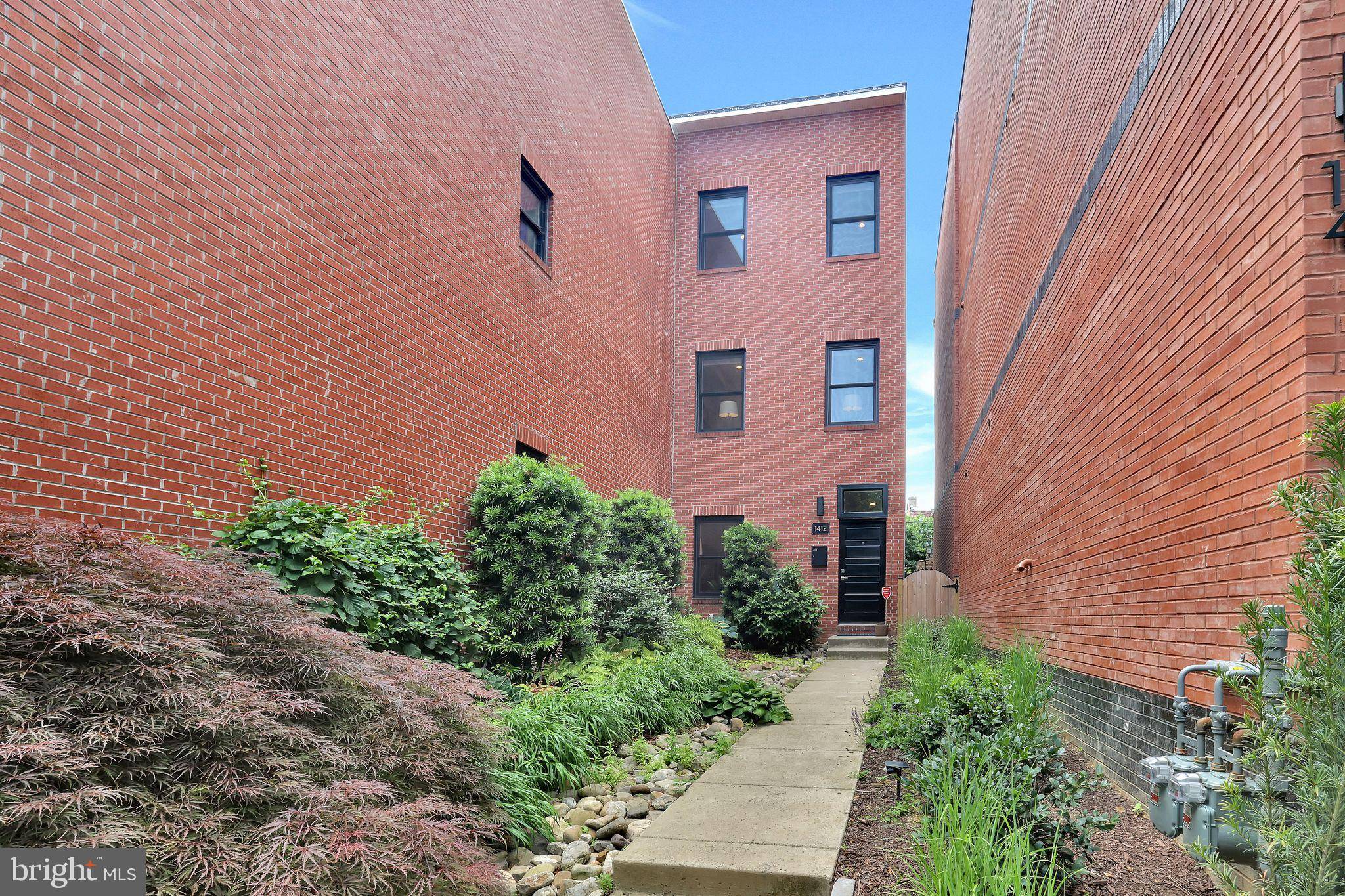 Washington, DC 20001,1412 5TH ST NW #301