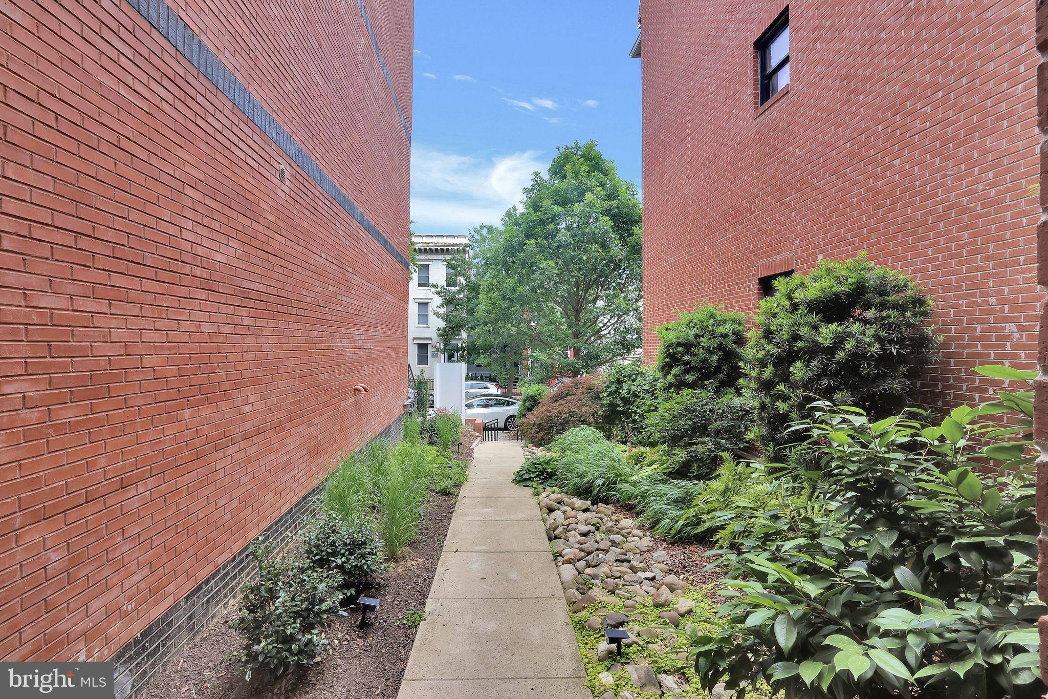 Washington, DC 20001,1412 5TH ST NW #301
