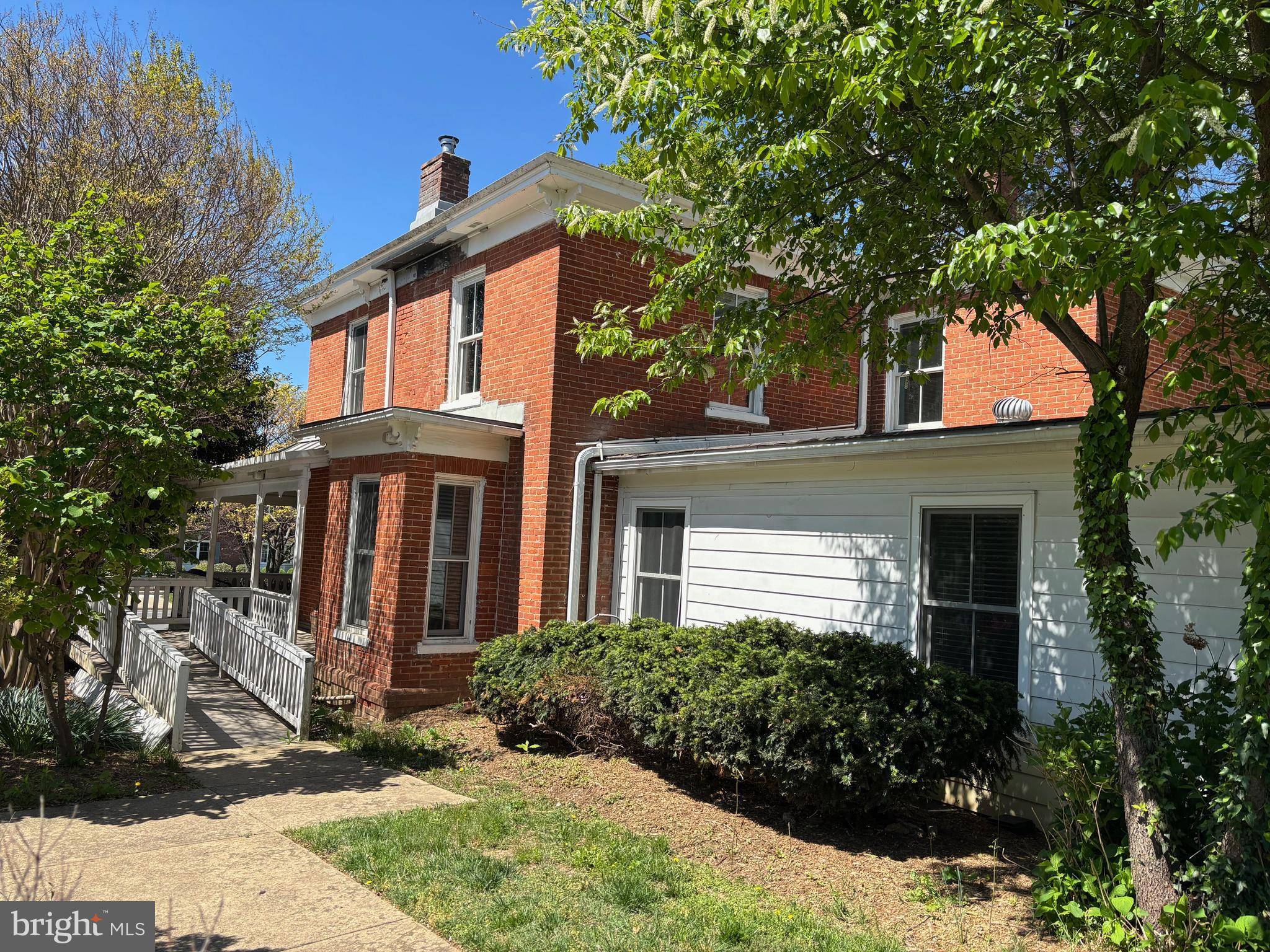 Falls Church, VA 22046,209 E BROAD ST