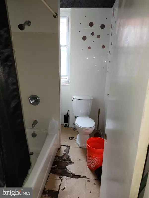 Philadelphia, PA 19143,5856 WALTON AVE