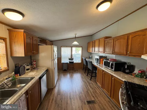 New Oxford, PA 17350,146 ADAM DR