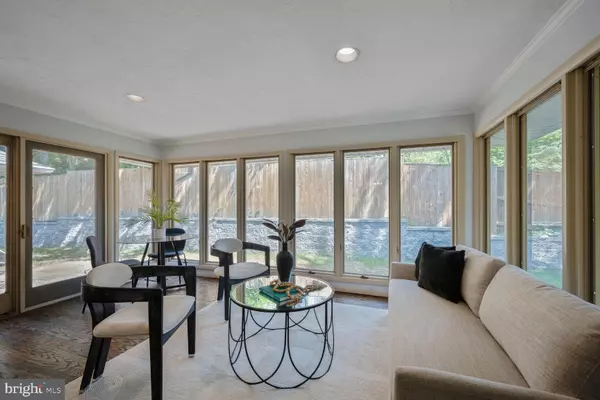 Arlington, VA 22207,3101 N THOMAS ST