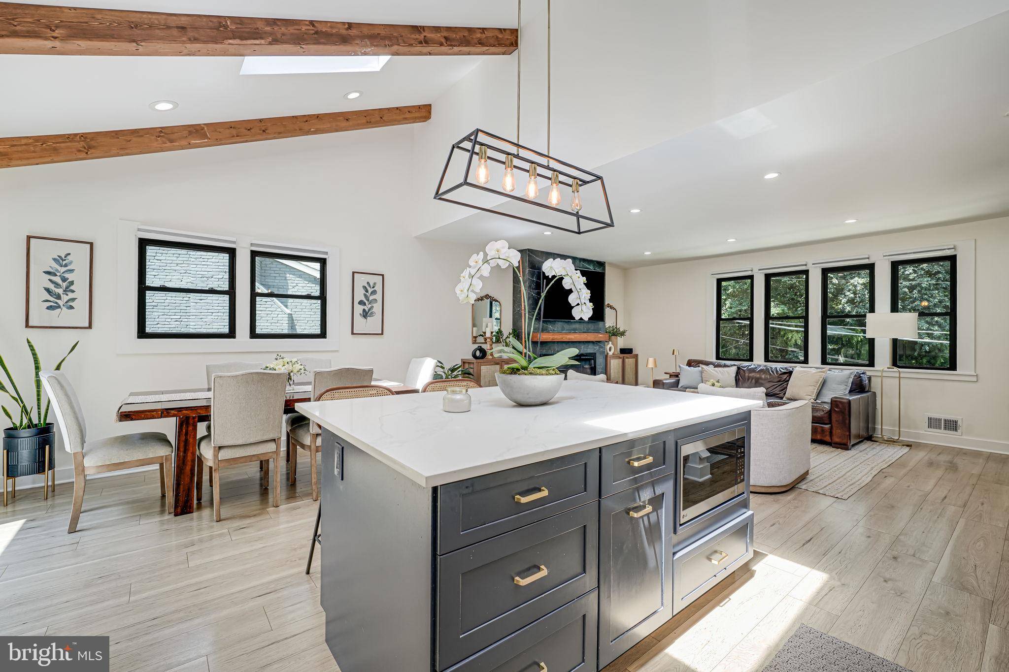 Arlington, VA 22207,3662 VACATION LN