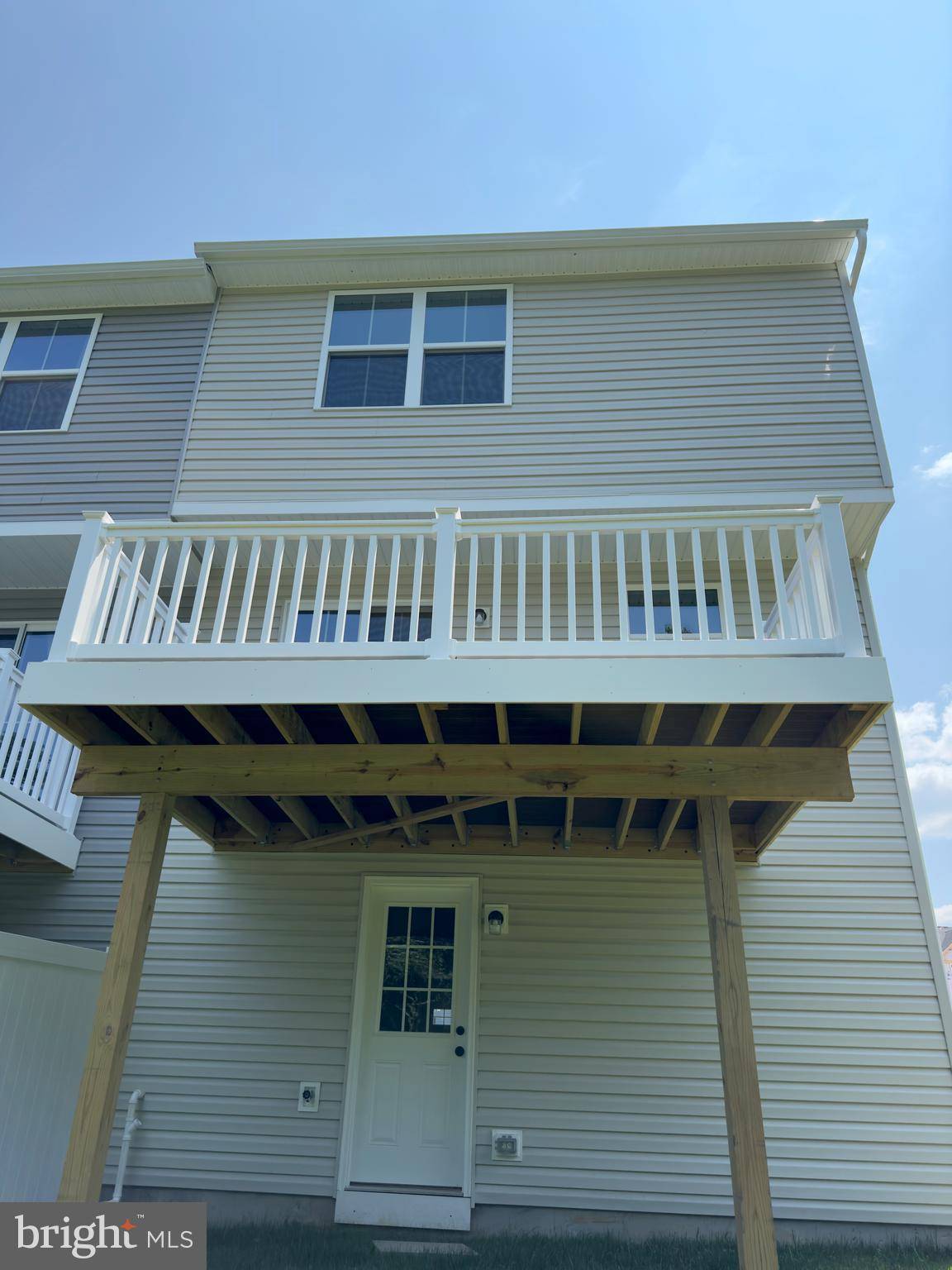 221 HAMILTON LN, Coatesville, PA 19320