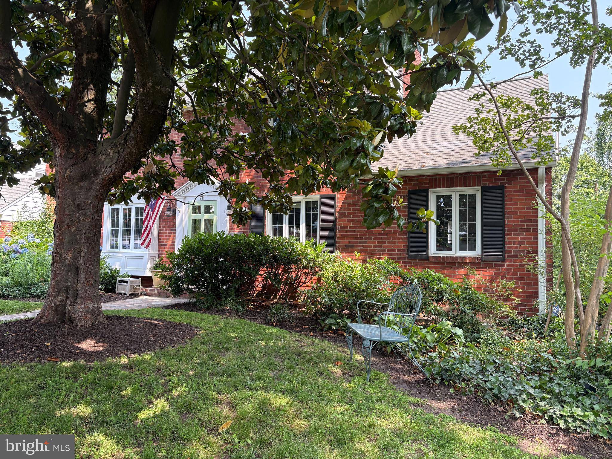 Alexandria, VA 22305,711 N OVERLOOK DR