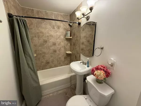 Ewing, NJ 08618,83 THERESA ST