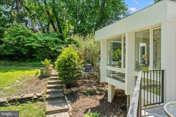 Chevy Chase, MD 20815,8519 LONGFELLOW PL