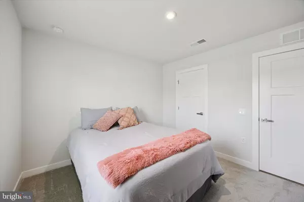 Berlin, NJ 08009,92 SENATORS WAY