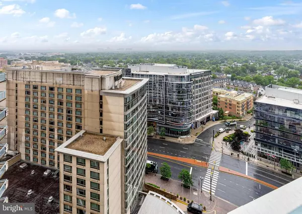 851 N GLEBE RD #1418, Arlington, VA 22203