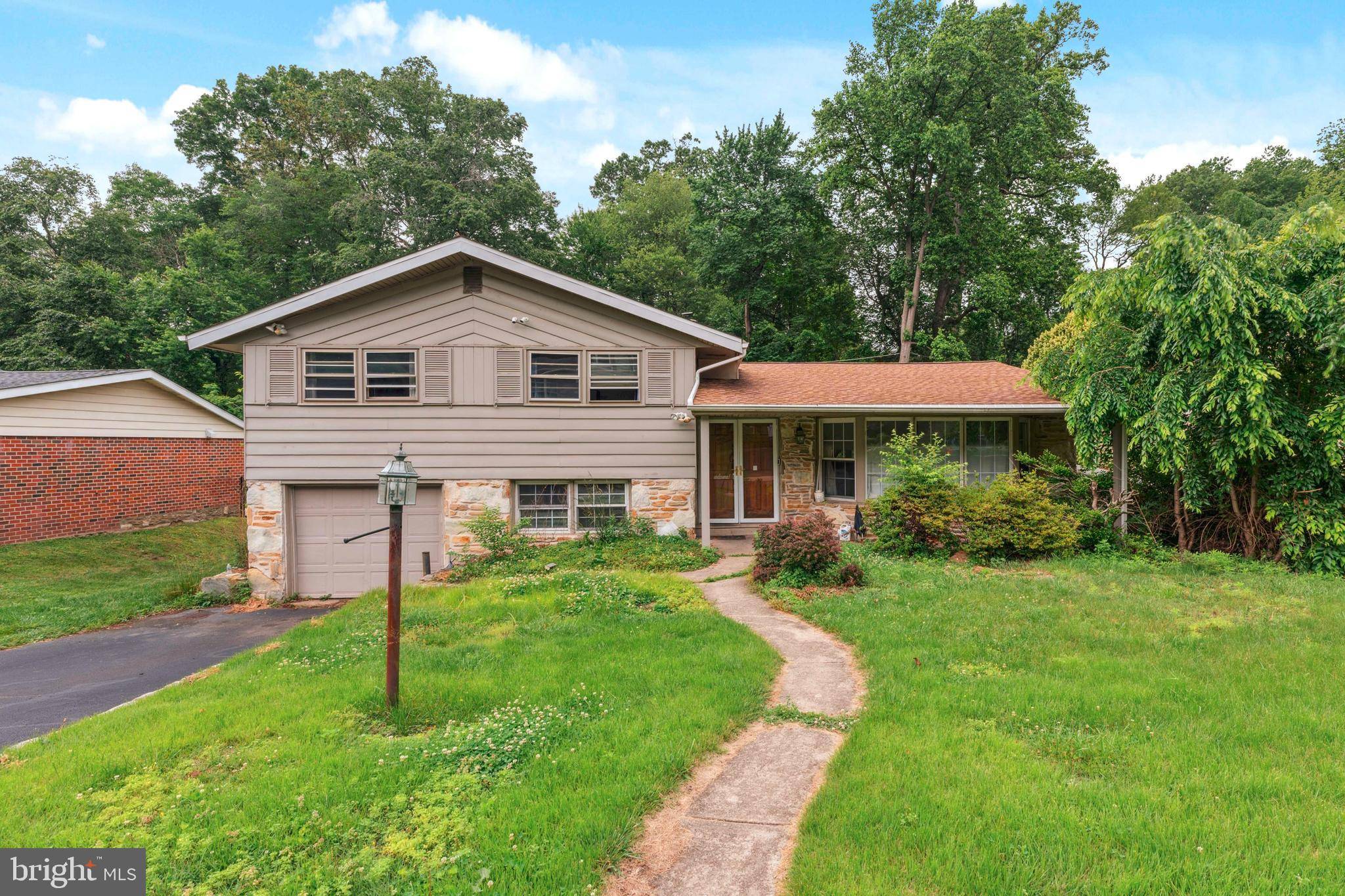Huntingdon Valley, PA 19006,1026 OLD FORD RD