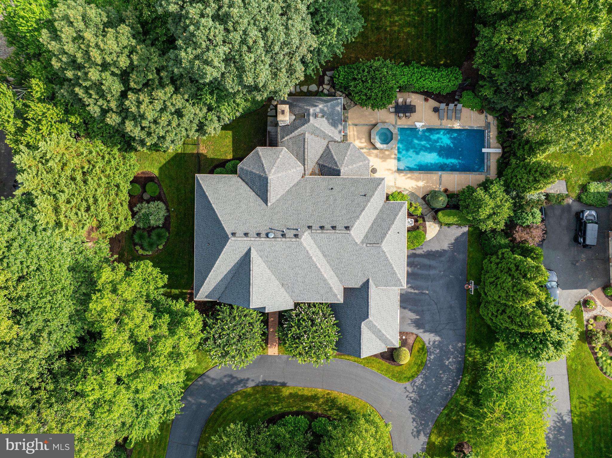 Great Falls, VA 22066,10910 SHALLOW CREEK DR
